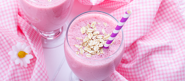 Recipe: Berry Oatmeal Shake with Whey Protein