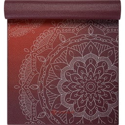 GAIAM METALLIC SUN Yogamatta Premium - Nyanser av rött med vita mandalas