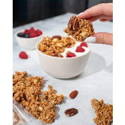 Vilgain Protein Granola - Salted Caramel & White Chocolat